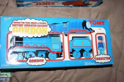 vintage TOMY~BATT. POWER GORDON & man~THOMAS train set  