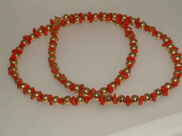 CARAT GOLD BEAD & CORAL NECKLACE 24 INCH 6MM BEADS  